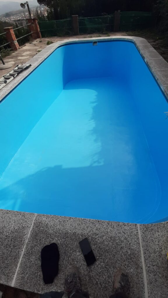 Impermeabilización de piscina con sistema MARIS POLYMERS
